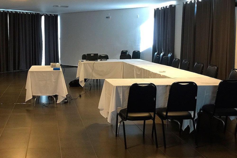 Fenix Hotel Araxa Luaran gambar
