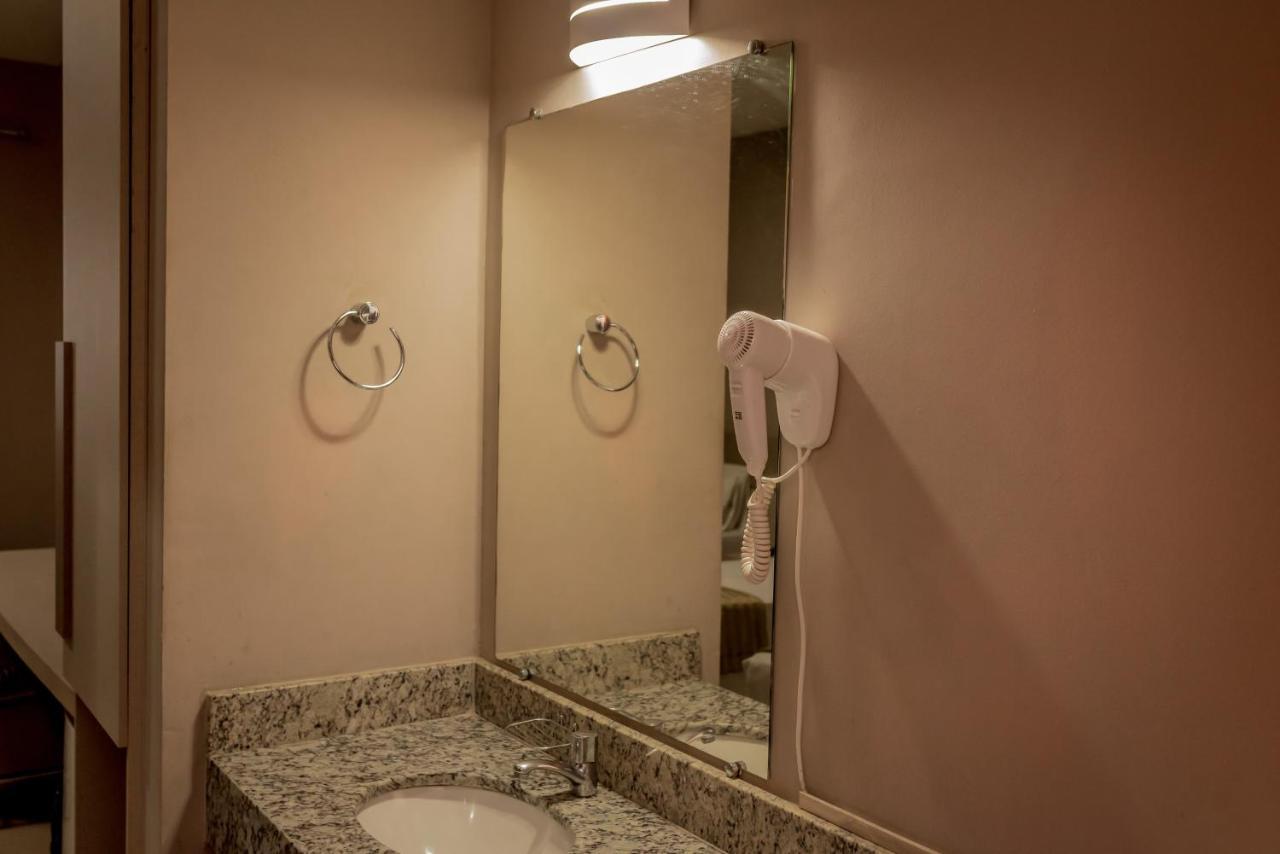Fenix Hotel Araxa Luaran gambar