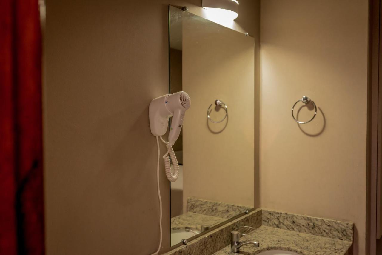 Fenix Hotel Araxa Luaran gambar